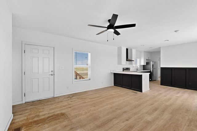 7 Sky Loop, Moriarty, NM 87035