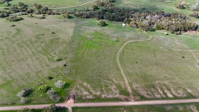 450 County Road 217c, Schulenburg, TX 78956