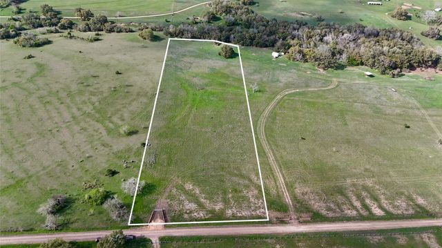 450 County Road 217c, Schulenburg, TX 78956