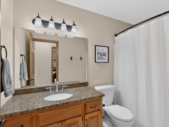 7255 Hollyford Lane NW, Rochester, MN 55901