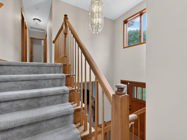 7255 Hollyford Lane NW, Rochester, MN 55901