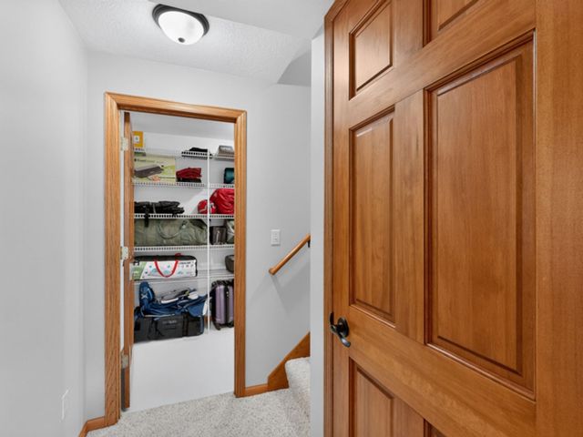 7255 Hollyford Lane NW, Rochester, MN 55901
