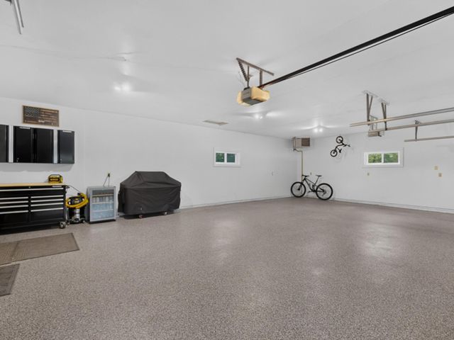 7255 Hollyford Lane NW, Rochester, MN 55901