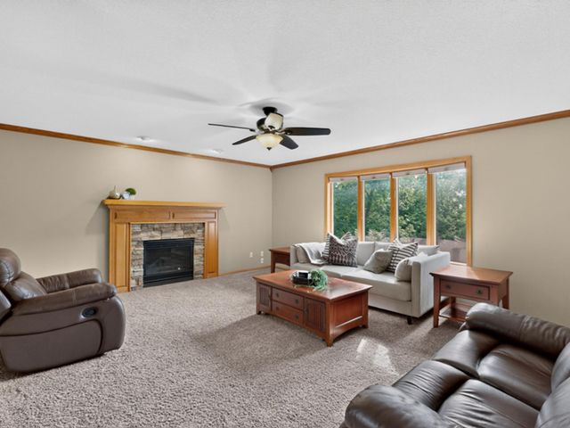7255 Hollyford Lane NW, Rochester, MN 55901