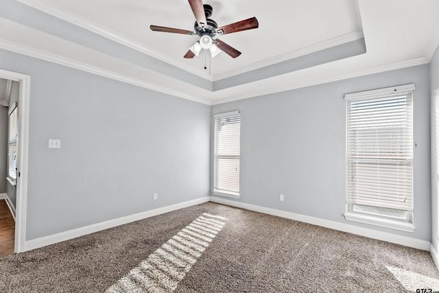 806 James Ct, Chandler, TX 75758