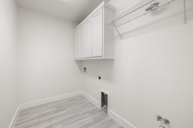 137 Chickasaw Plum DR, Leander, TX 78641