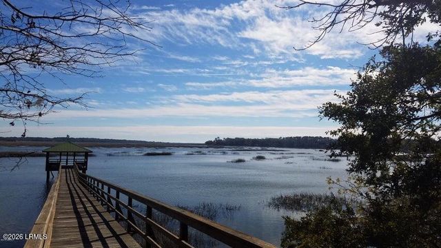 6 White Pond Boulevard, Beaufort, SC 29902