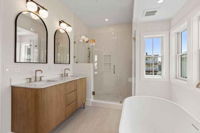 326 Lowell Street 2, Somerville, MA 02145