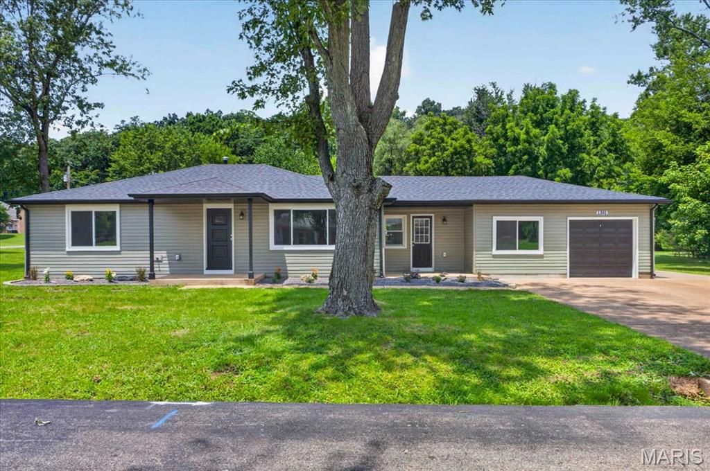 1381 Pleasant Drive, Arnold, MO 63010