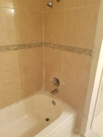 1801 Georgia Street, Arlington, TX 76012