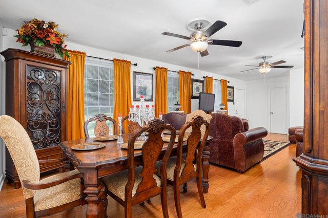 1275 E Riveroaks Dr, Baton Rouge, LA 70815