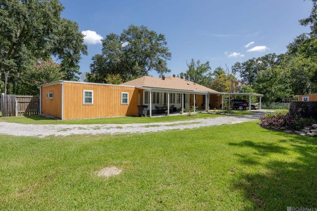 1275 E Riveroaks Dr, Baton Rouge, LA 70815