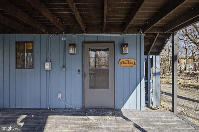 20 VISTA LANE, Lake Harmony, PA 18624