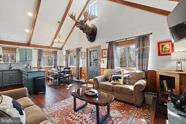 20 VISTA LANE, Lake Harmony, PA 18624