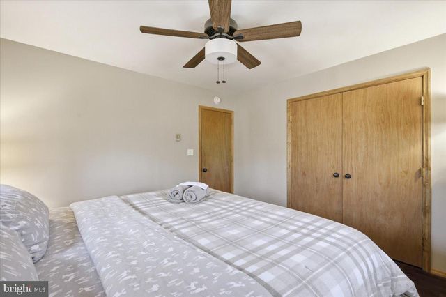 20 VISTA LANE, Lake Harmony, PA 18624