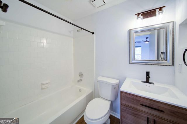 448 Prince Of Wales, Stone Mountain, GA 30083