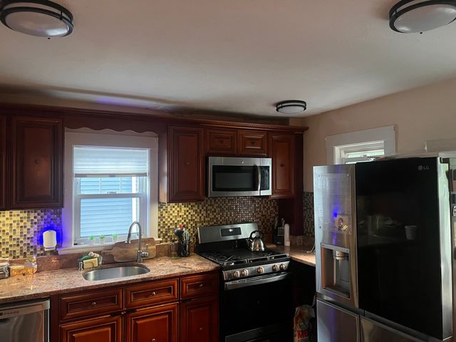 21 Commonweath Ave, Dedham, MA 02026