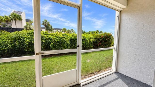 6777 Winkler RD 177, Fort Myers, FL 33919