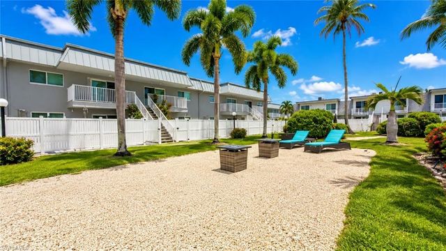 6777 Winkler RD 177, Fort Myers, FL 33919