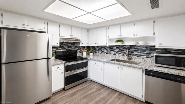 6777 Winkler RD 177, Fort Myers, FL 33919