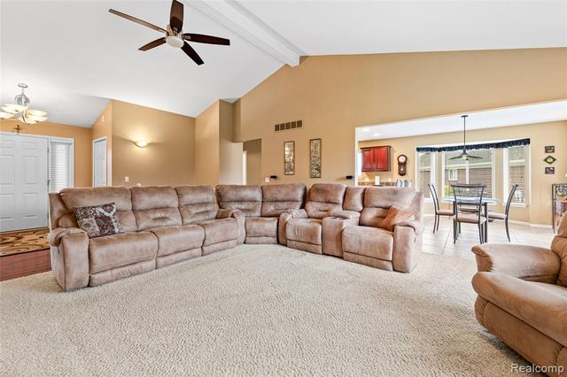 53270 Sams Lane, Chesterfield, MI 48047