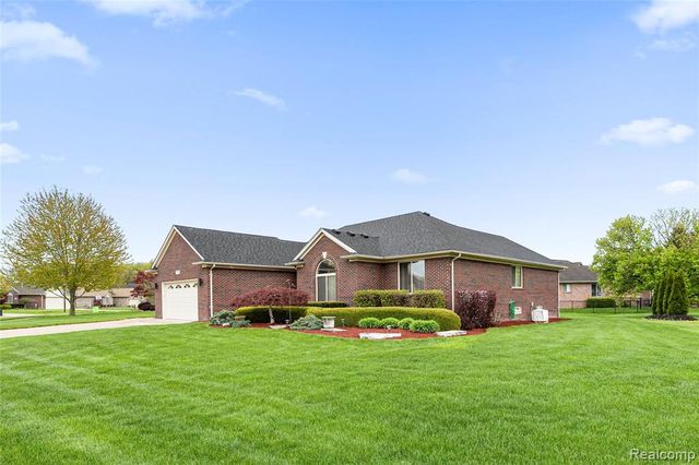 53270 Sams Lane, Chesterfield, MI 48047