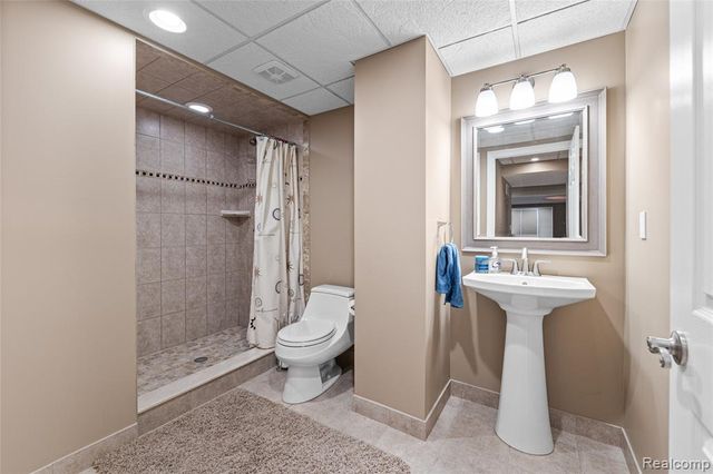 53270 Sams Lane, Chesterfield, MI 48047
