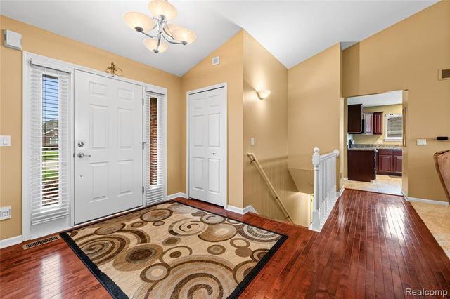53270 Sams Lane, Chesterfield, MI 48047