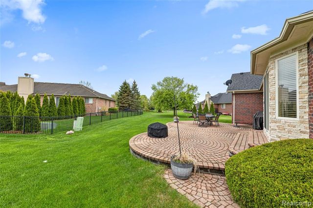 53270 Sams Lane, Chesterfield, MI 48047