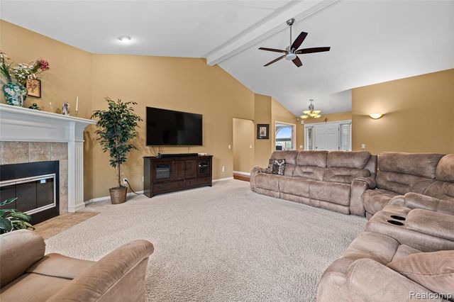 53270 Sams Lane, Chesterfield, MI 48047