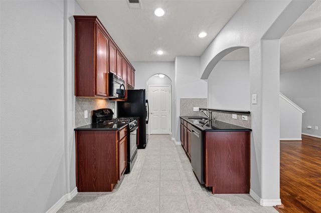 8910 Minola Oaks Drive, Houston, TX 77064