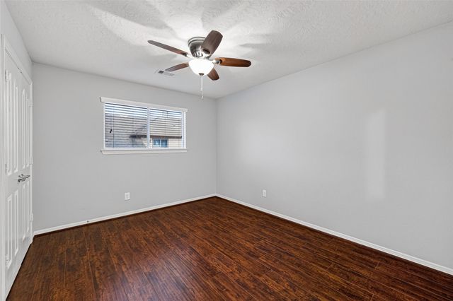 8910 Minola Oaks Drive, Houston, TX 77064