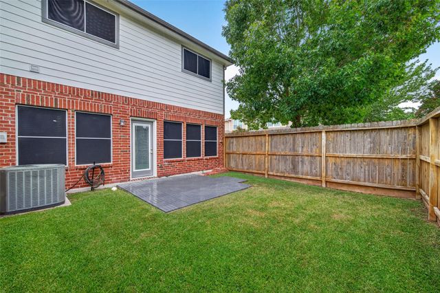 8910 Minola Oaks Drive, Houston, TX 77064