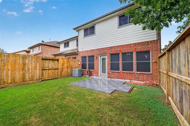 8910 Minola Oaks Drive, Houston, TX 77064