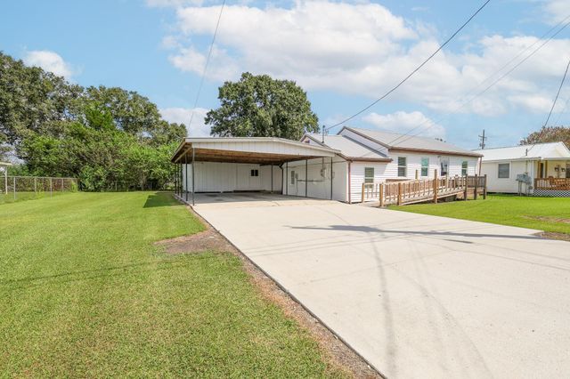 105 Daisy St, Thibodaux, LA 70301