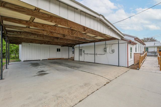 105 Daisy St, Thibodaux, LA 70301