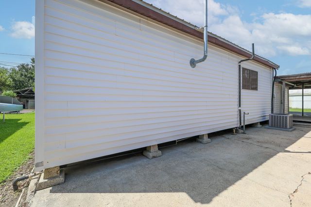 105 Daisy St, Thibodaux, LA 70301