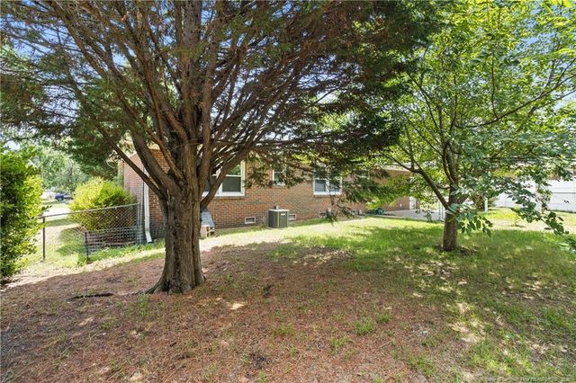 735 Amber Drive, Fayetteville, NC 28311