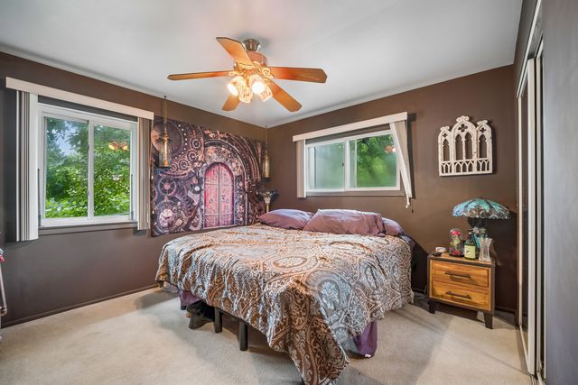 118 Dartmoor Drive, Crystal Lake, IL 60014