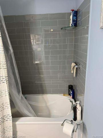 38695 Judd Road, Belleville, MI 48111