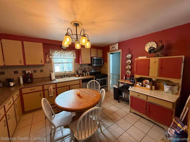 38695 Judd Road, Belleville, MI 48111