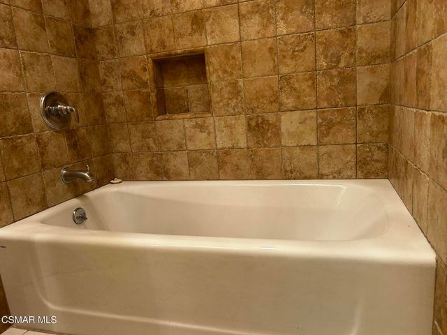 2448 Instone Court, Thousand Oaks, CA 91361
