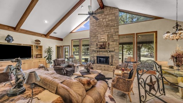 5288 Bennett Road, Millsap, TX 76066