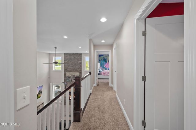 714 Delaware Drive, Perrysburg, OH 43551