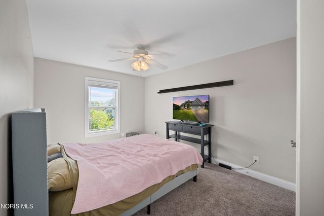 714 Delaware Drive, Perrysburg, OH 43551