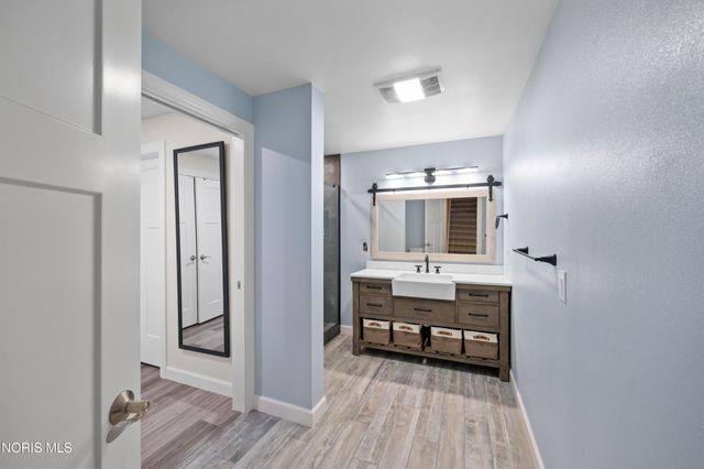 714 Delaware Drive, Perrysburg, OH 43551