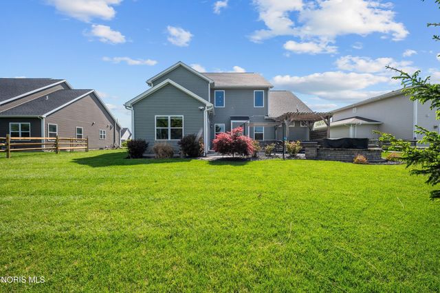 714 Delaware Drive, Perrysburg, OH 43551