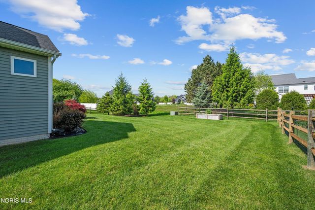 714 Delaware Drive, Perrysburg, OH 43551