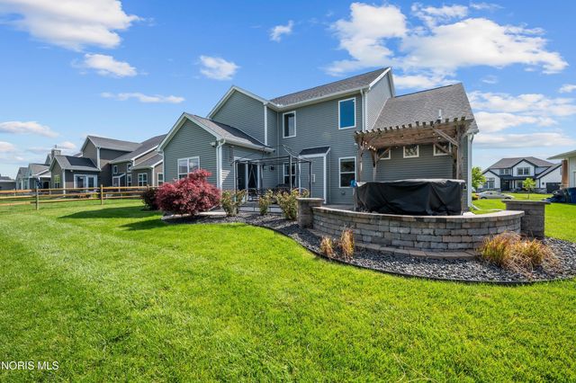 714 Delaware Drive, Perrysburg, OH 43551