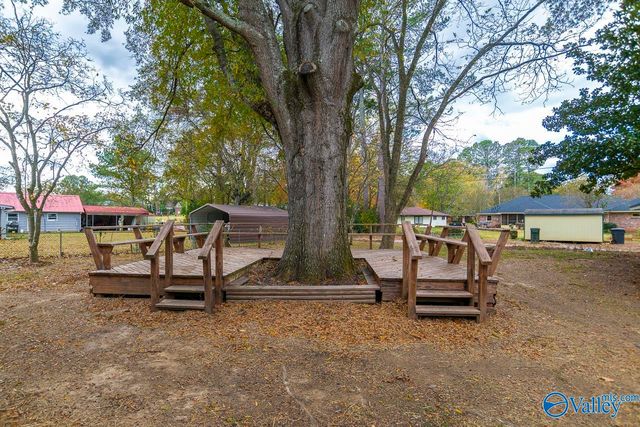 2323 Springdale Road SE, Decatur, AL 35601